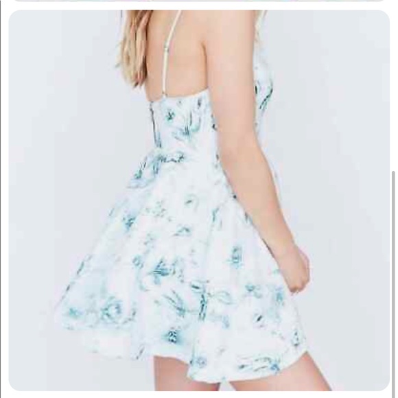 UO  silence  + noise 3D Floral Cocktail Party Fit + Flare Mini Dress - Picture 4 of 15